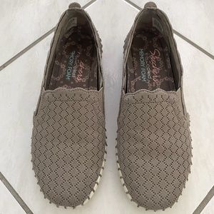 Skechers Active Slip-On Size 6 Neutral Dark Taupe